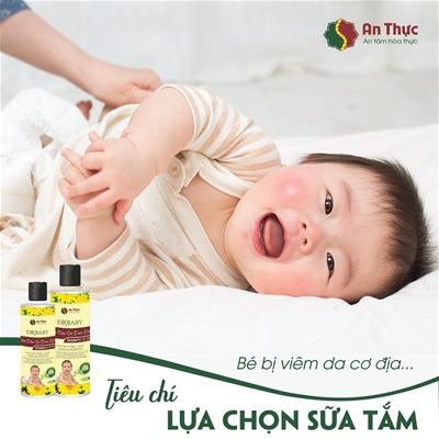 6 TIÊU CHÍ BỎ TÚI CHO MẸ KHI CHỌN SỮA TẮM CHO BÉ BỊ VIÊM DA CƠ ĐỊA